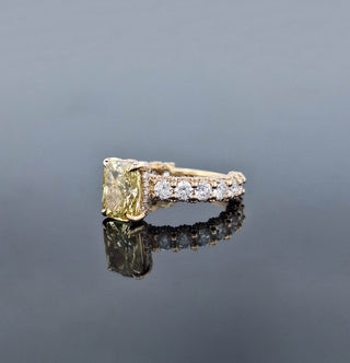 KATRINA – 3.5 Carat Cushion Solitaire LGD Ring in 14K Yellow Gold