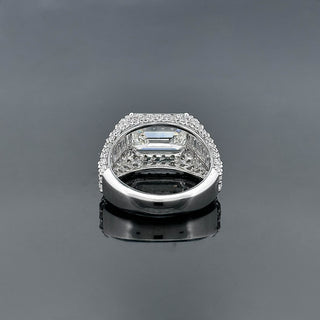 DIANA – 9 Carat Emerald LGD Ring in 10K White Gold