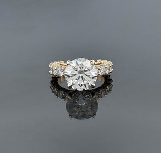 HONORA – 8 Carat Round LGD Ring in 18K Yellow Gold