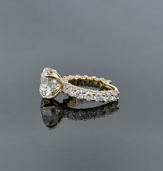 HONORA – 8 Carat Round LGD Ring in 18K Yellow Gold