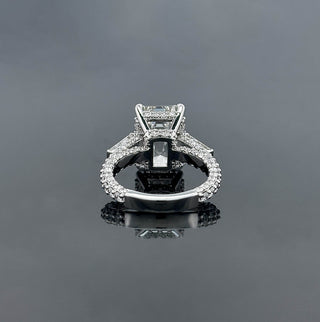 VALESKA – 11 Carat Emerald LGD Ring in 14K White Gol