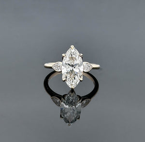 THALIA – 3.5 Carat Marquise LGD Ring in 14K Yellow Gold