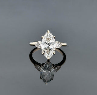 THALIA – 3.5 Carat Marquise LGD Ring in 14K Yellow Gold