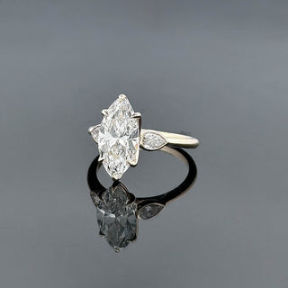 THALIA – 3.5 Carat Marquise LGD Ring in 14K Yellow Gold