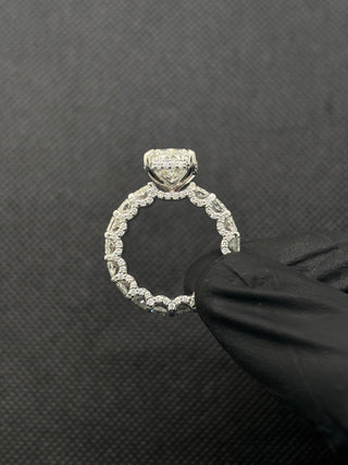 6 Carat Radiant Cut Center with 30 Pointers Radiant Diamonds on Shank