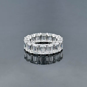 ISABELLA – 14 Carat Emerald LGD Eternity Ring in 14K White Gold
