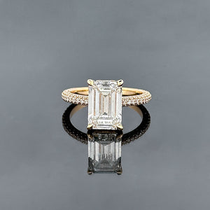 VALERIA – 4 Carat Emerald LGD Ring in 14K Yellow Gold