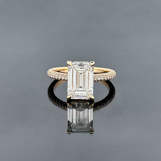 VALERIA – 4 Carat Emerald LGD Ring in 14K Yellow Gold