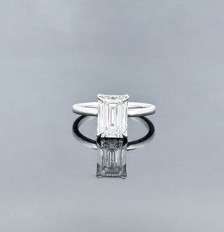 GINEVRA – 3 Carat Emerald LGD Ring in 14K White Gold