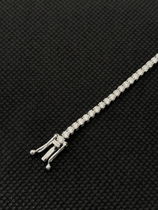 4.2 Carats 2.6mm Elegant Classic Tennis Bracelet in 14kt Gold – 7 Inches