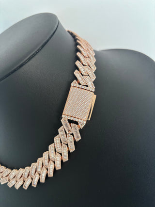 45 Carats Baguette and Cuban Diamond Chevron-Pattern Necklace in 14K Gold