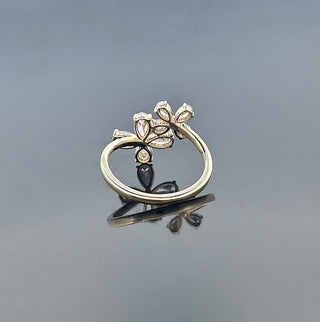 VIVIENNE - 1 Carat Pear LGD Ring in 14K Yellow Gold