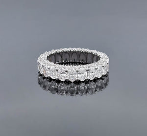VIOLETTA – 7.5 Carat Oval Eternity LGD Ring in 14K White Gold