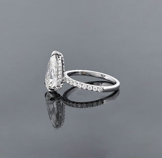 GIOVANNA – 3.5 Carat Pear LGD Ring in 14K White Gold