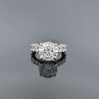 GISELA – 11.5 Carat Round LGD Ring in 14K White Gold
