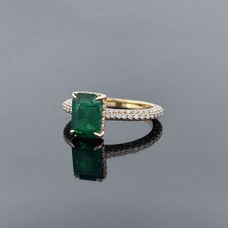 FLORENCIA – 2.5 Carat Emerald LGD Ring in 14K Yellow Gold