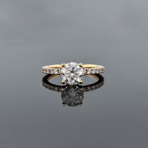 OCTAVIA – 1.5 Carat Round LGD Ring in 18K Yellow Gold
