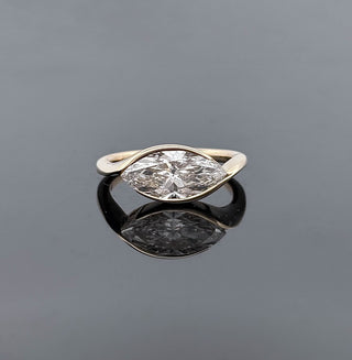 HERMIONE – 2 Carat Marquise LGD Ring in 14K Yellow Gold