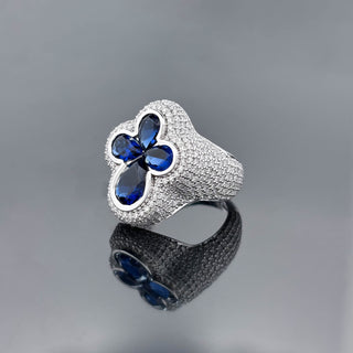FLORA – Flower Pear Ring in 10K White Gold