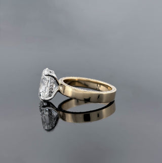 ISOLDE – 3.5 Carat Oval LGD Two-Tone Ring in 14K White & Yellow Gold