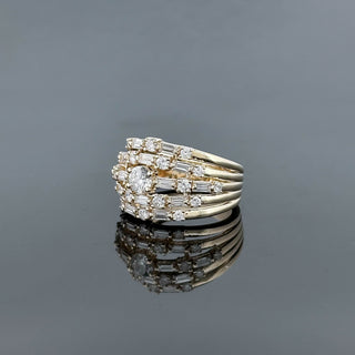 VALERIA – 2 Carat Round and Baguette LGD Ring in 10K Yellow Gold