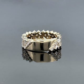 CALISTA – 1 Carat Baguette and Round Accent Ring in 10K Yellow Gold