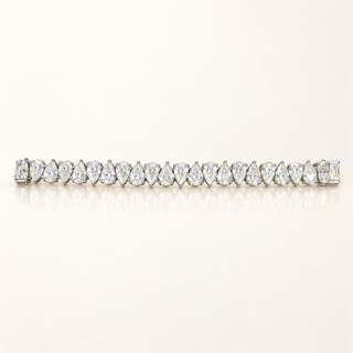 CELINE — 9.99ct Pear Lab-Grown Diamond Bracelet