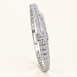 VIOLA — 9.77ct Emerald Lab-Grown Diamond Bangle
