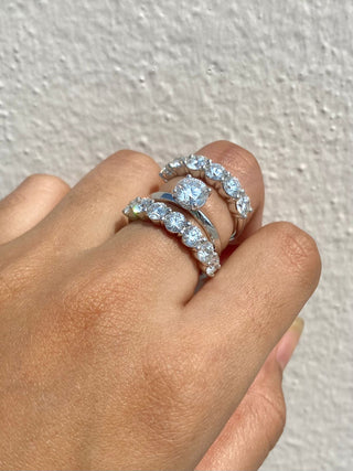 Round Brilliant Cut Diamond Eternity Band