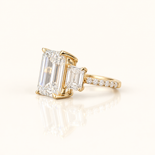 7 Carats Emerald Cut Three-Stone Ring with Emerald Side Stones (LGD) - 14kt Gold
