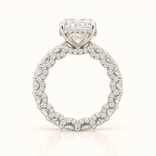 6 Carats Radiant Cut Center with 30 Pointers Radiant Diamonds on Shank - 14kt Gold