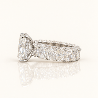 6 Carats Radiant Cut Center with 30 Pointers Radiant Diamonds on Shank - 14kt Gold