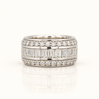 9 Carats Emerald and Round Cut Eternity Ring in 14kt Gold (Lab Grown Diamond)