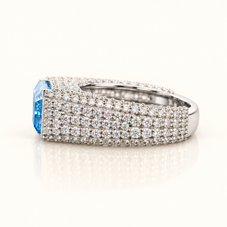 6 Carats Vivid Blue and White Lab-Grown Diamond Ring in 14kt Gold (Emerald & Round Cuts)