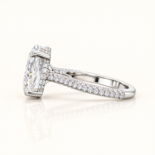 10.34 Carats Round Diamond (LGD) Solitaire Ring With a Pave 3-Row Shank - 14K Gold