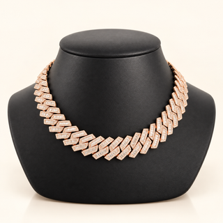 45 Carats Baguette and Cuban Diamond Chevron-Pattern Necklace in 14K Gold