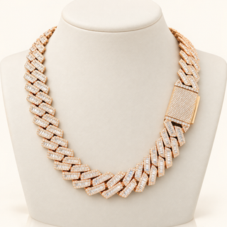 45 Carats Baguette and Cuban Diamond Chevron-Pattern Necklace in 14K Gold