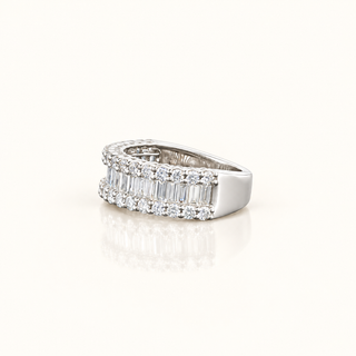 VALENTINA – 2 Carat Baguette Cut Diamond Eternity Ring in 10K White Gold