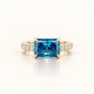 AURELIA – 3.5 Carat Radiant LGD Ring in 14K Yellow Gold