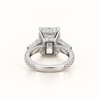 VALESKA – 8 Carat Emerald LGD Ring in 14K White Gol