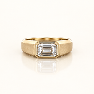 JANETTE – 2 Carat Emerald Bezel LGD Ring in 18K Yellow Gold