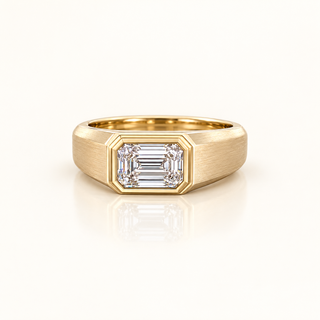 JANETTE – 2 Carat Emerald Bezel LGD Ring in 18K Yellow Gold