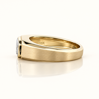 JANETTE – 2 Carat Emerald Bezel LGD Ring in 18K Yellow Gold
