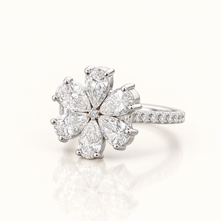 GUDULA – 2.5 Carat Pear LGD Ring in 14K White Gold