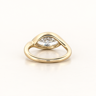 HERMIONE – 2 Carat Marquise LGD Ring in 14K Yellow Gold