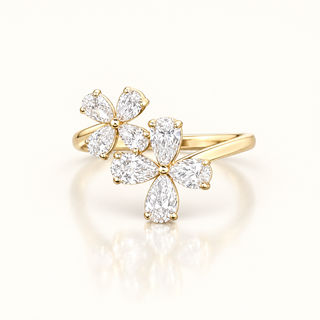VIVIENNE - 1 Carat Pear LGD Ring in 14K Yellow Gold